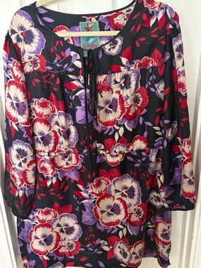 JOHNNY WAS LONG SILK FLORAL TUNIC TOP WITH TIE FRONT-sz 1X 
3/4 sleeve